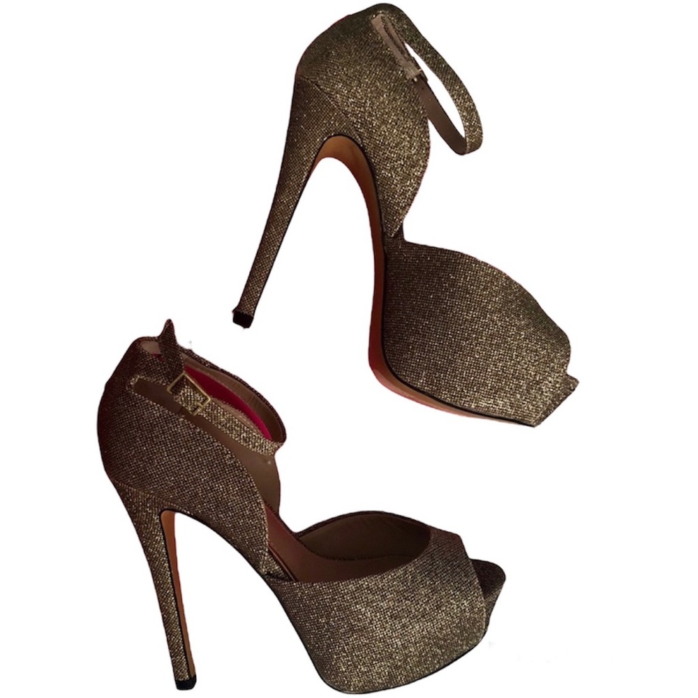 Betsey Johnson Angel Bronze heel pumps